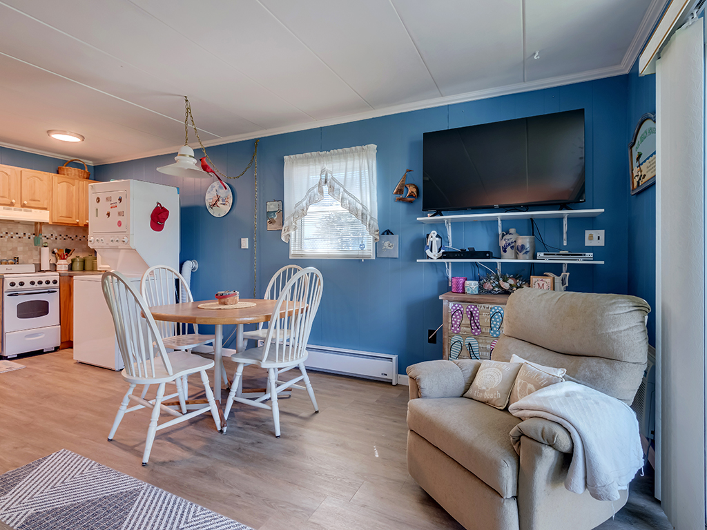 Sparrow Lane Interior