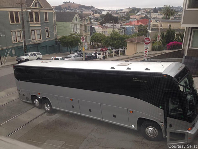 tech shuttle bus  getting stuck on a hill in Noe Valley (ABC 7 News)