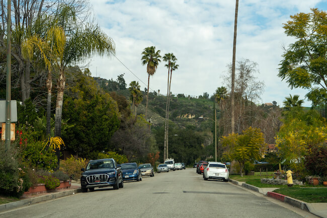 Glenoaks, Glendale, Neighborhood Street