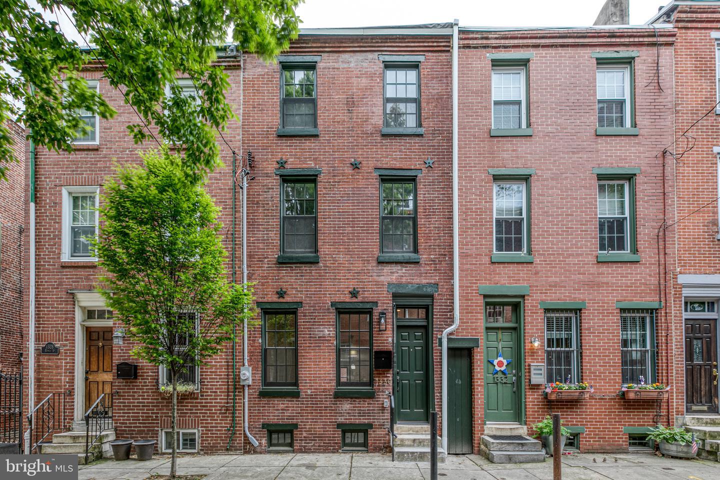 Washington Square West Townhomes