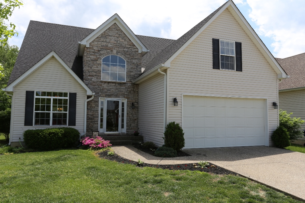6031 Sweet Bay in Crestwood, KY