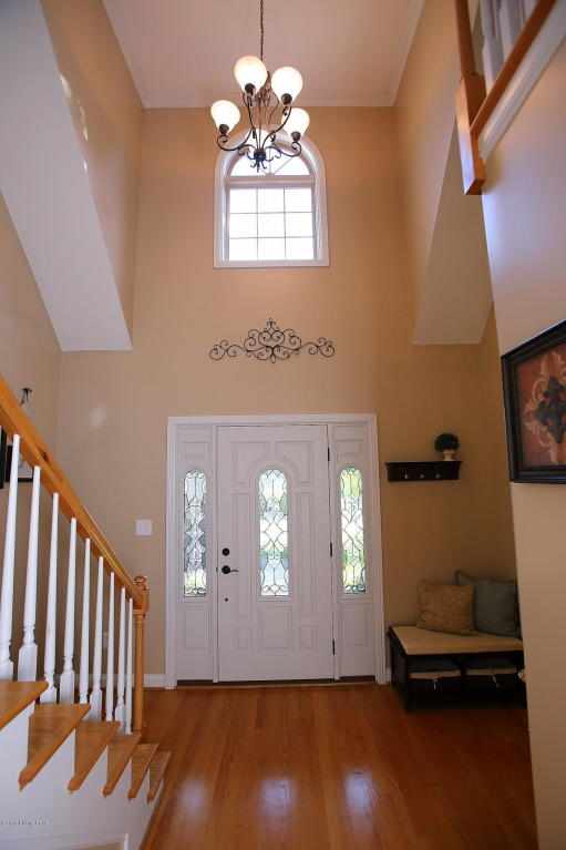 3223 S Winchester Acres Rd Foyer