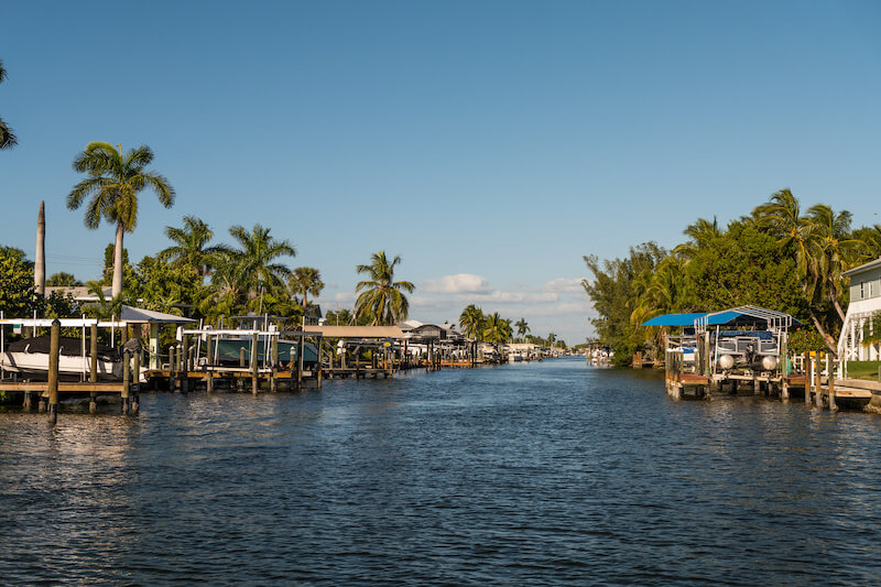 yacht club neighborhood cape coral