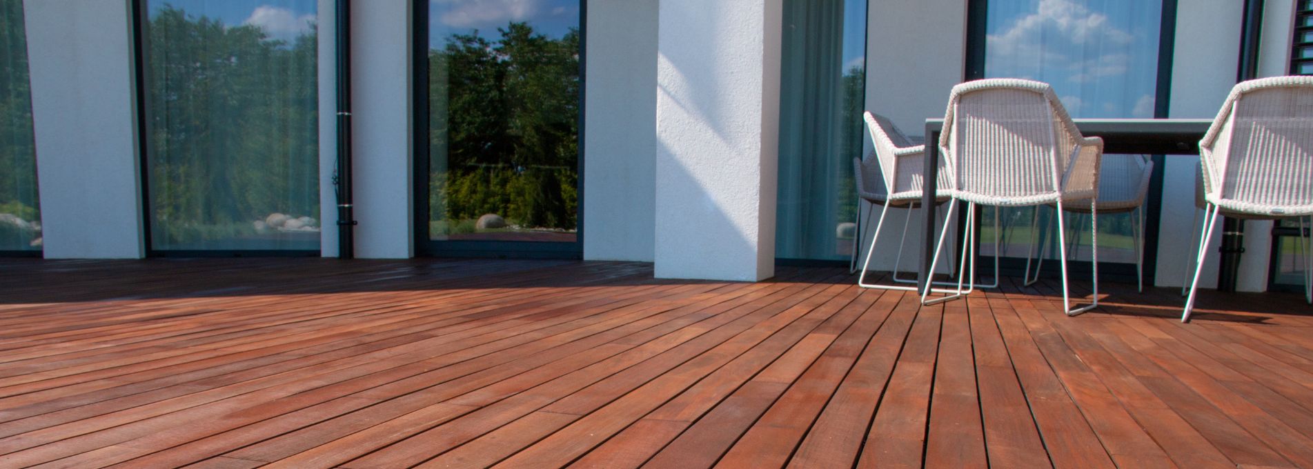 The Advantages of Pressure-Tested Wood for Your Deck