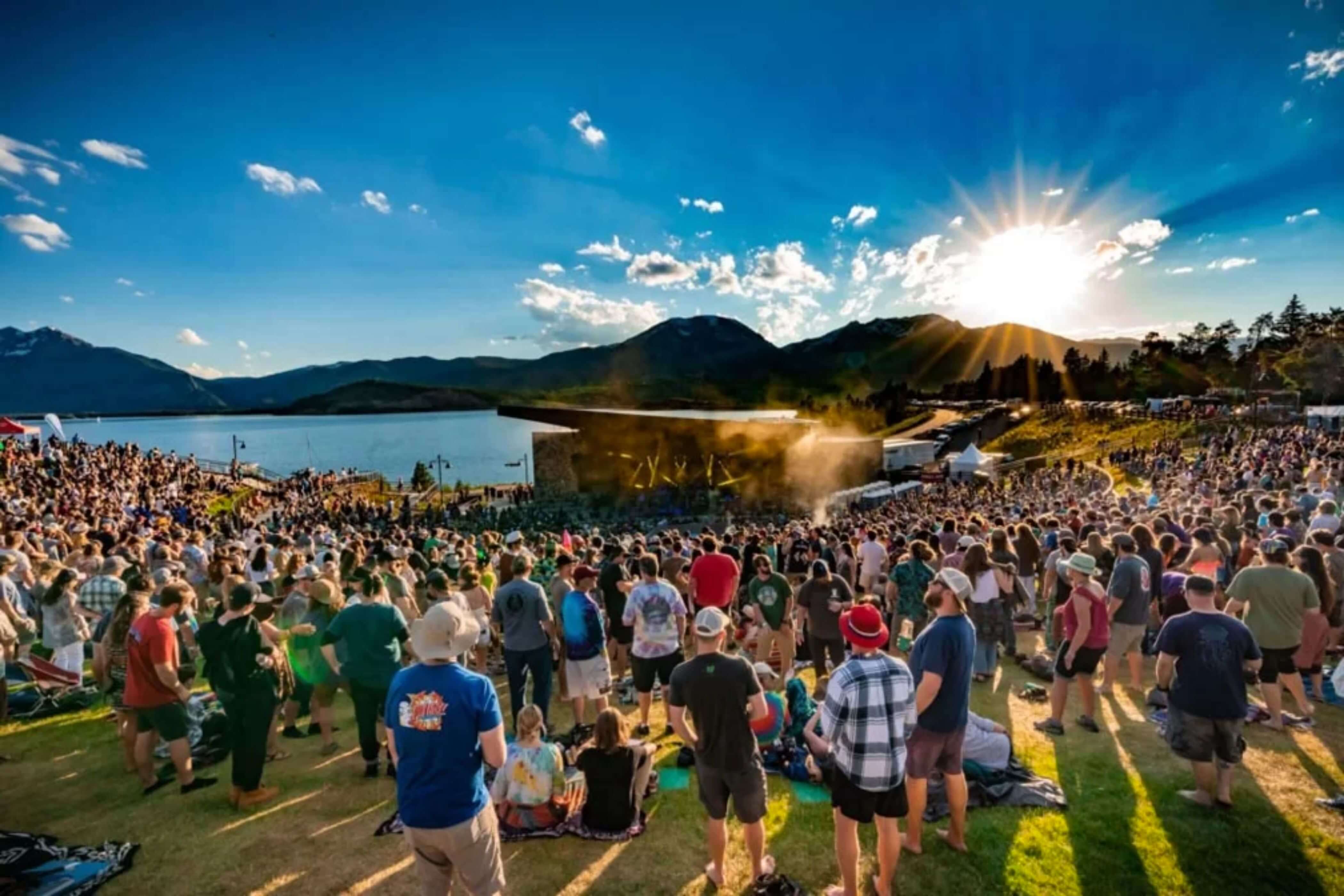 Lake Dillon Amphitheater with lots of concert attendees.