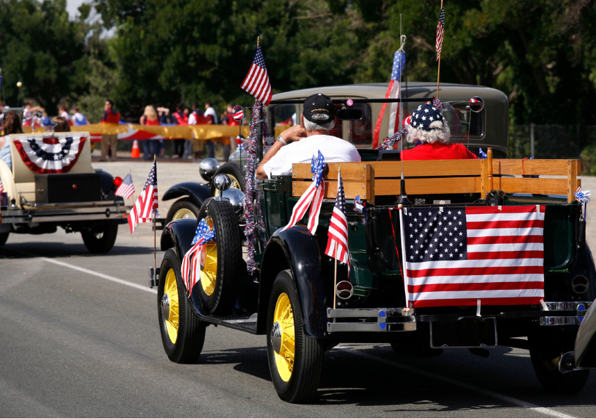 4th July Parade with Vintage cars in Sacramento
