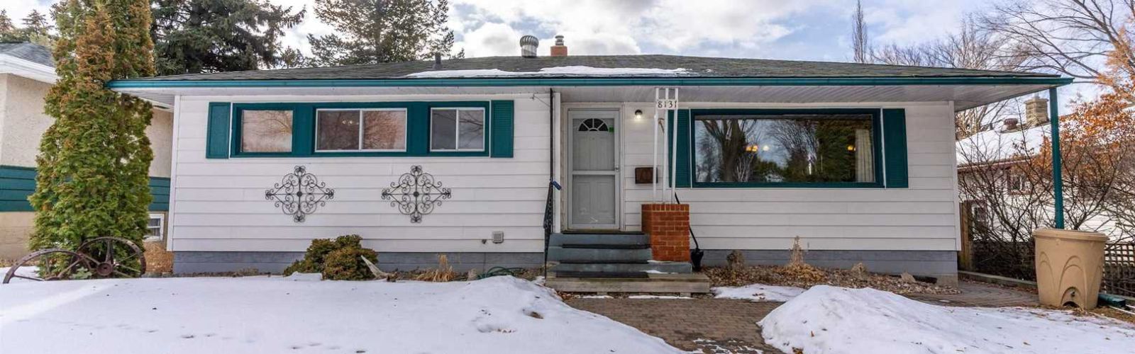 Holyrood Southeast Edmonton Real Estate