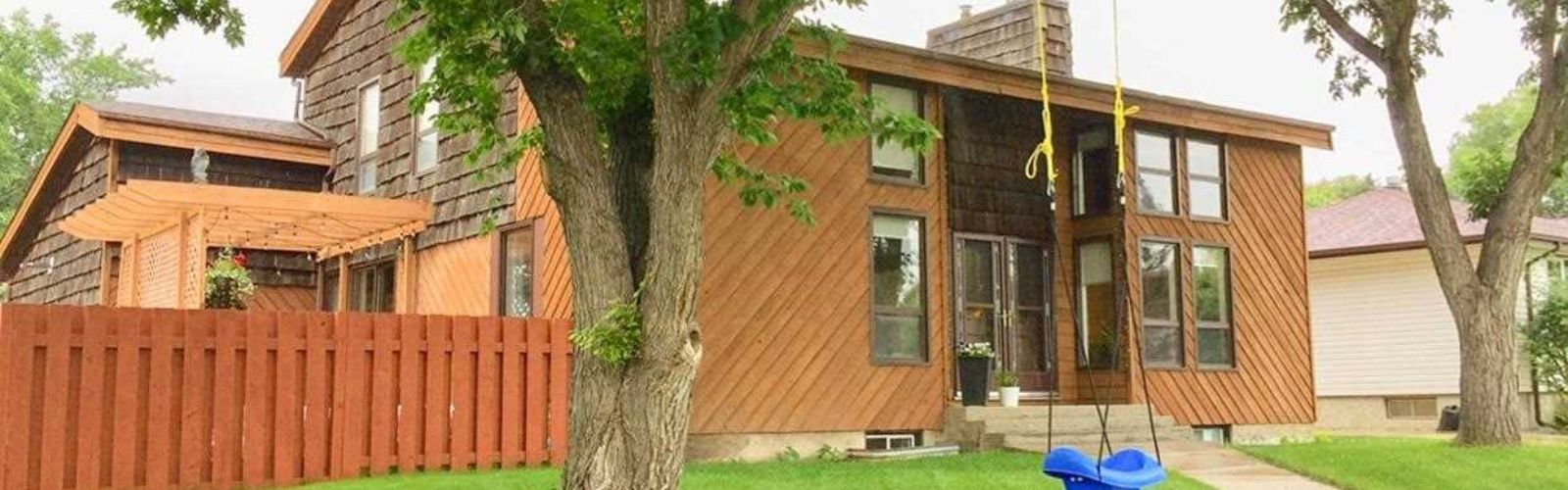 Menisa Southeast Edmonton Real Estate