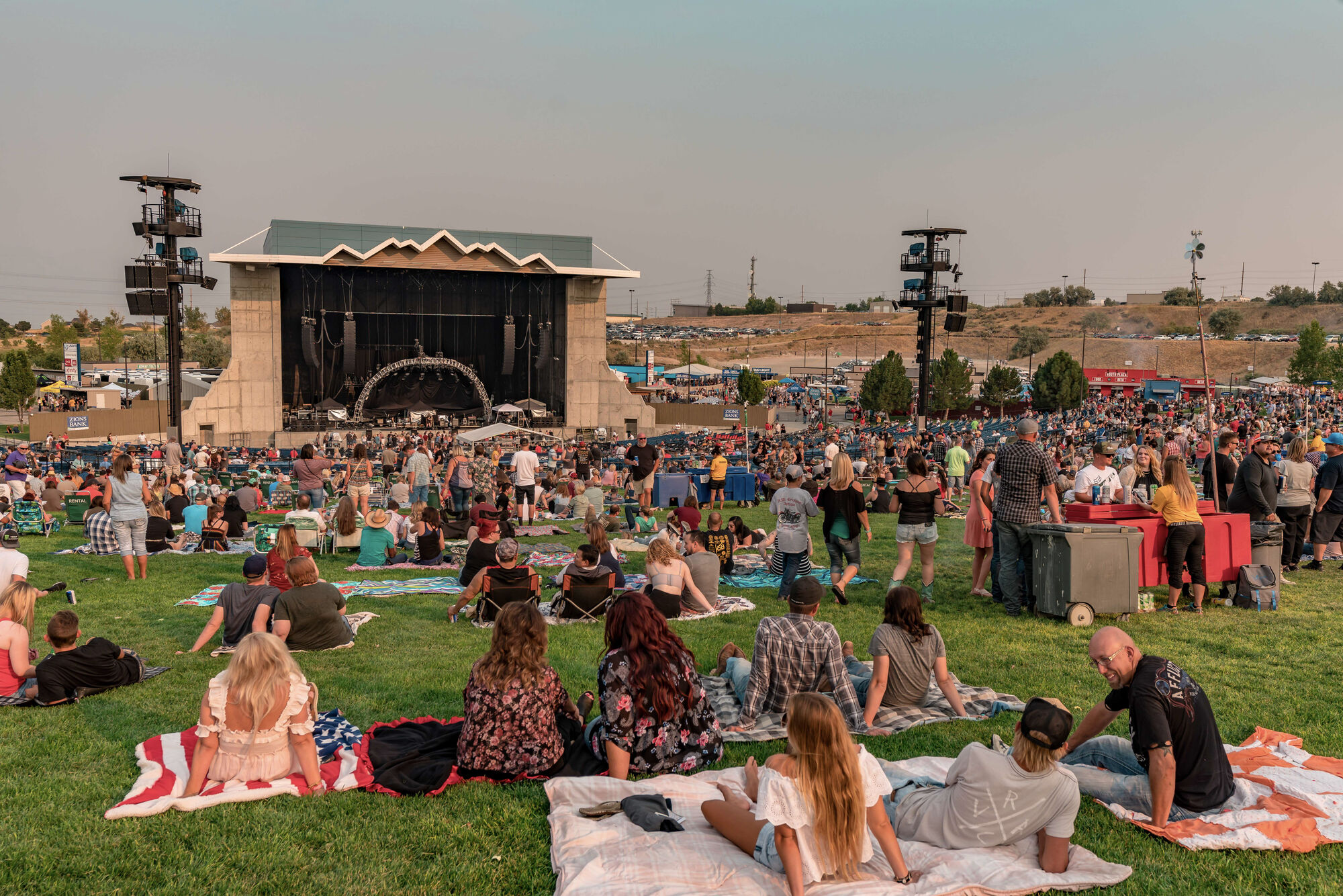 Summertime In The Mountains Is ALL About The Live Music!