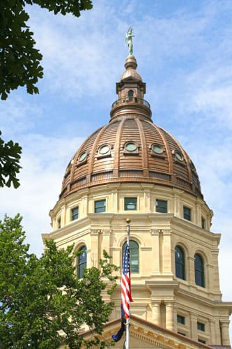 Image of Kansas State Capitol Building outside