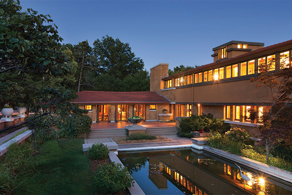 Exterior shot of the Allen House built by Frank Lloyd Wright