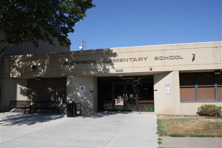 Image of the front of Anderson Elementary School