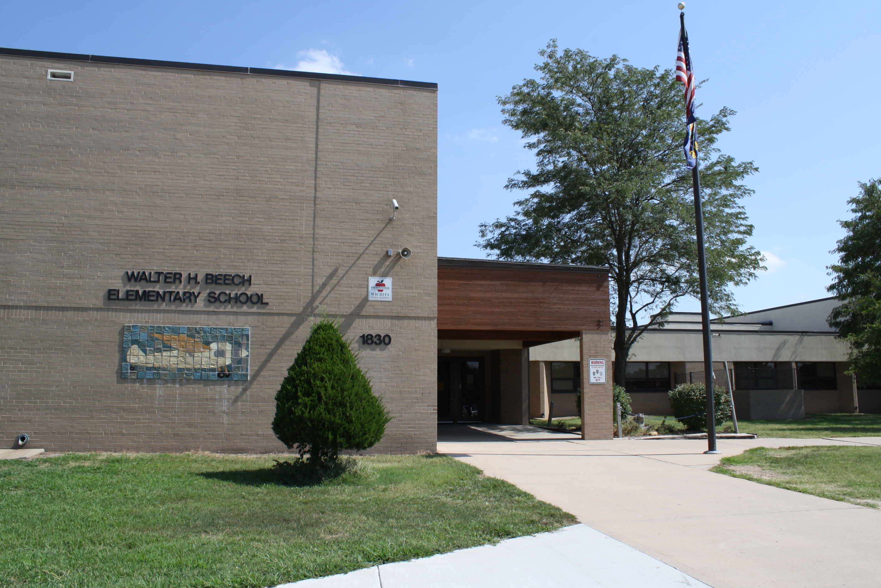 Image of the front of Beech Elementary School