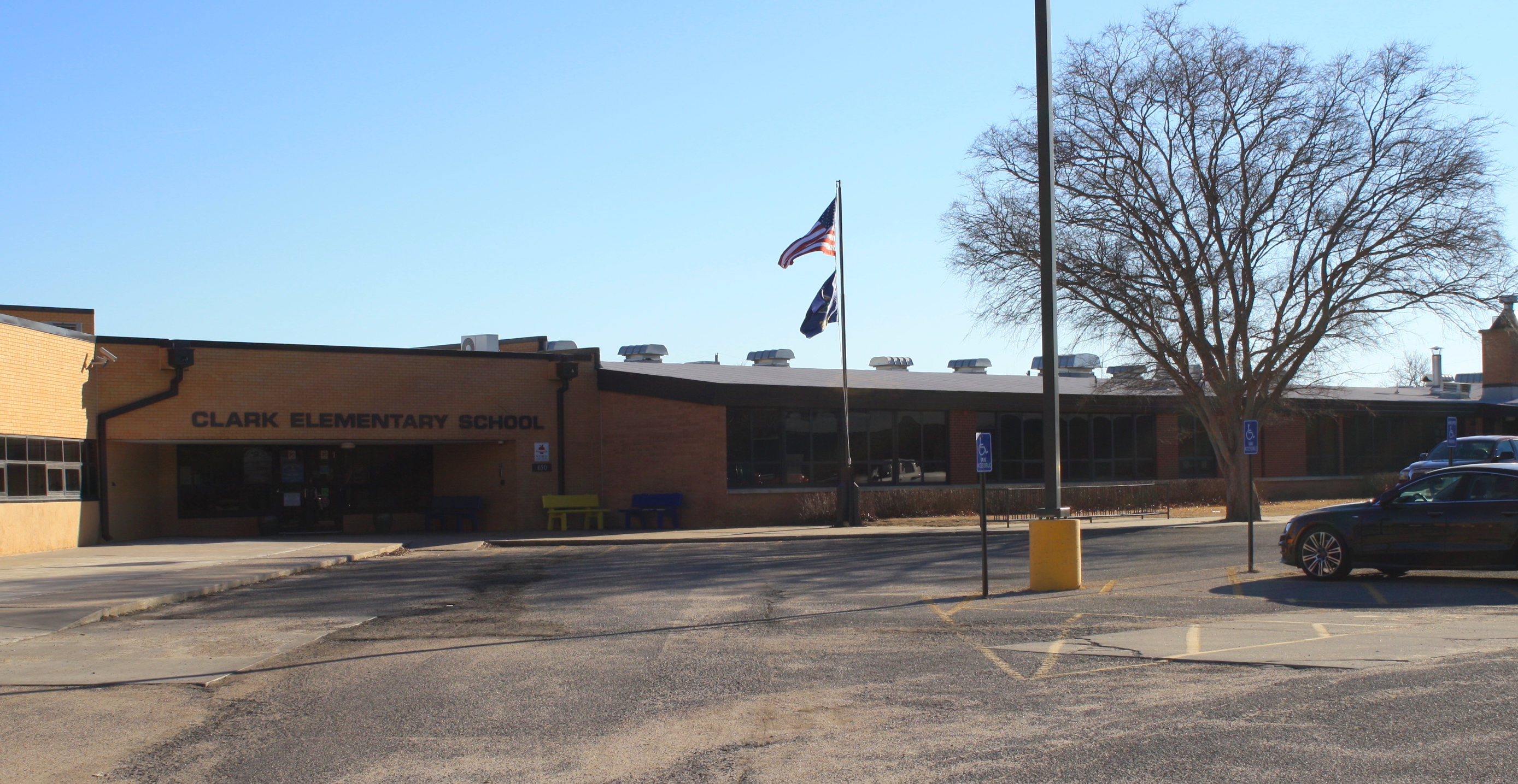 Image of the front of Clark Elementary School