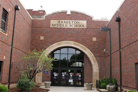 Image of the front of Hamilton Middle School