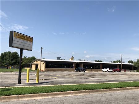 Image of the front of McLean Elementary School