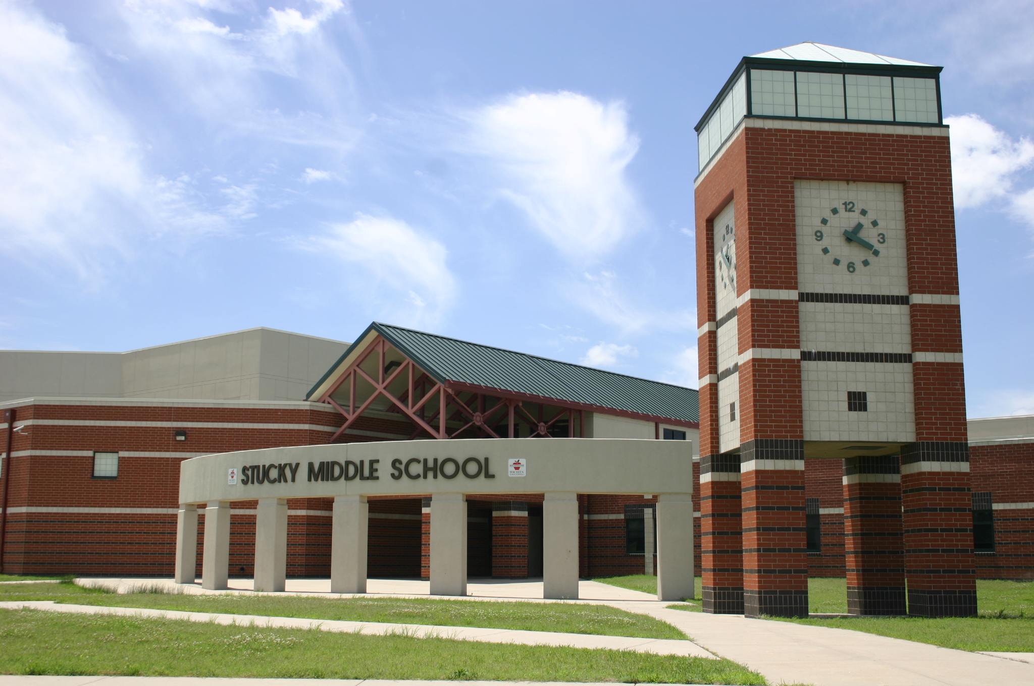 Image of the front of Stucky Middle School