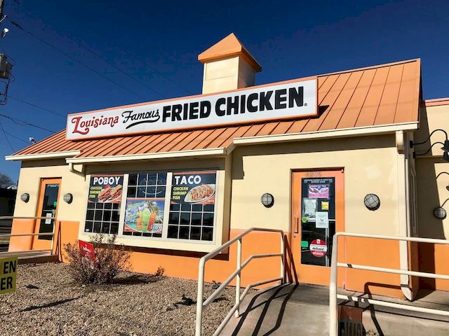 Louisiana Famous Fried Chicken Restaurant Wichita KS