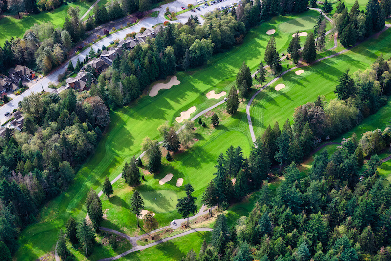 Golf Communities Focus on Beautiful Landscaping