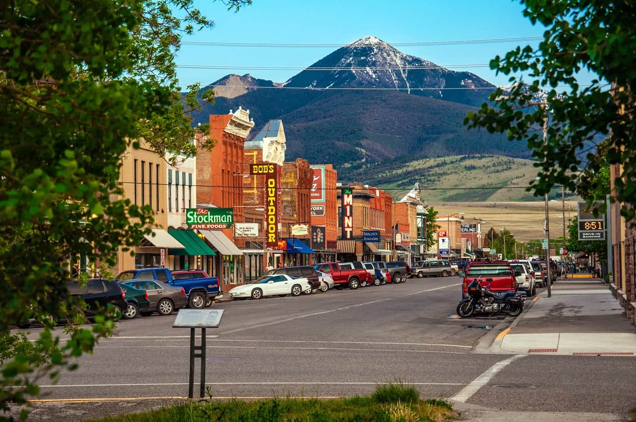 Four Small Towns In Montana Where You Can Put Down Roots