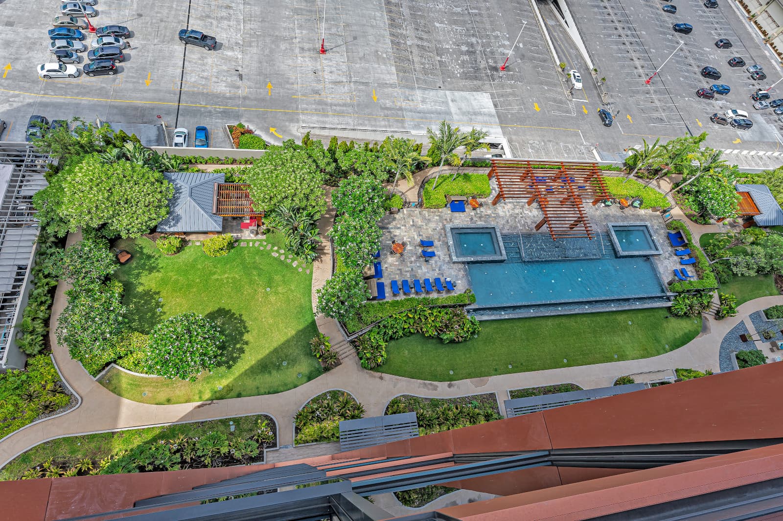 Overhead shot of One Ala Moana Amenity deck and nearby parking