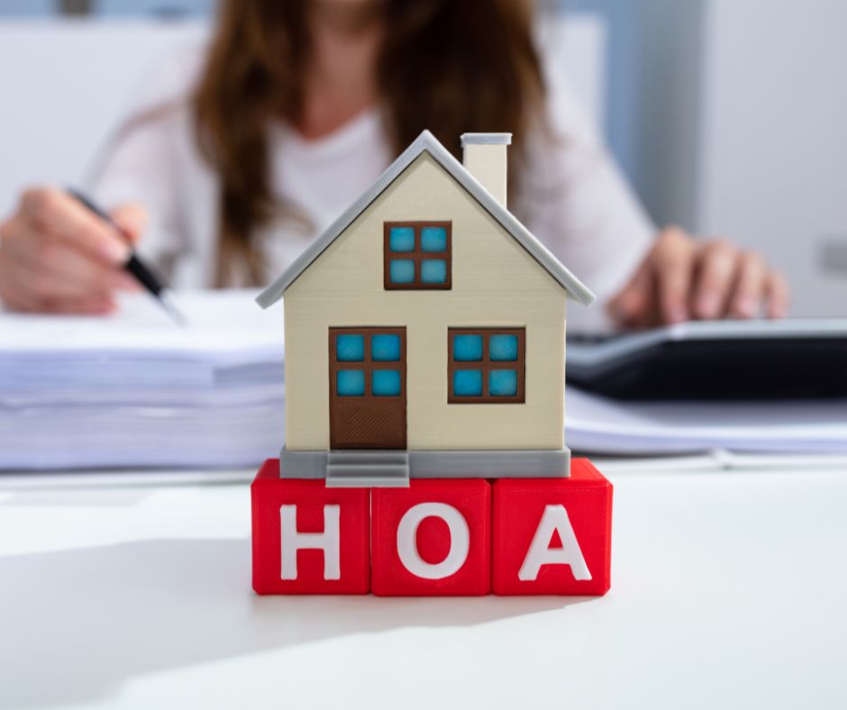 What to Know about Living in a Neighborhood with an HOA