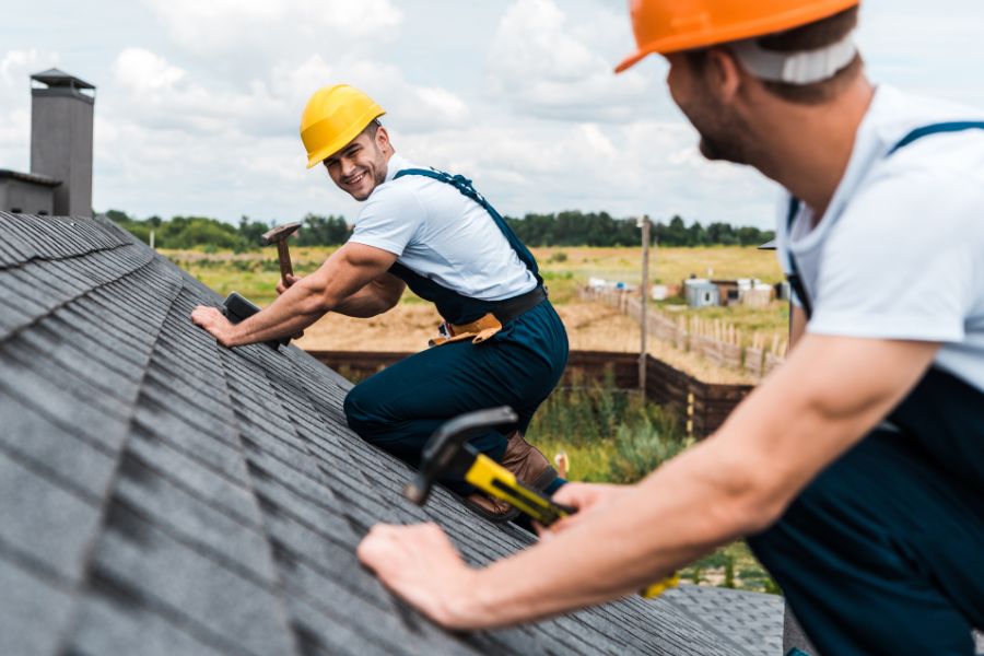 4 Positive Signs That You Can Trust Your Roofing Contractor | Roofers ...