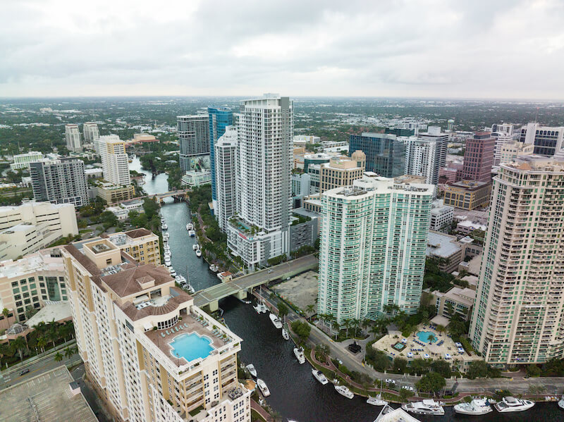 Las Olas Grand Offers Amenities Like Private Balconies and a Media Room