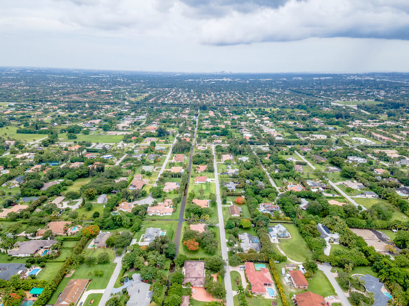 Where are the Most Luxurious Neighborhoods in Plantation, FL?