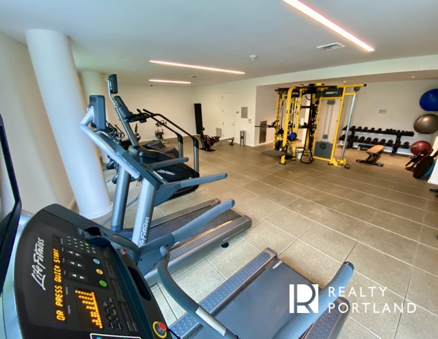 The fitness center at the Cosmopolitan Condos of Portland