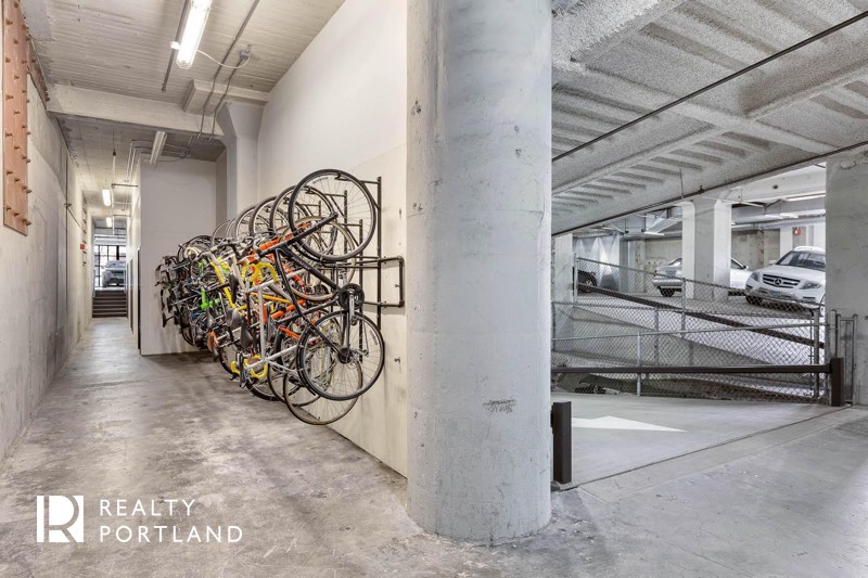 Bike storage at Avenue Lofts of Portland