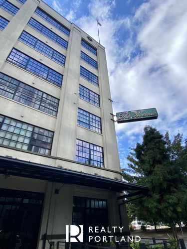 Avenue Lofts Sign