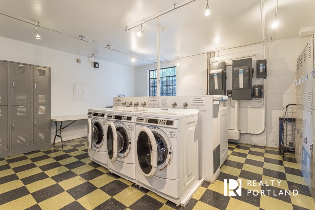The Envoy Condos Laundry Room