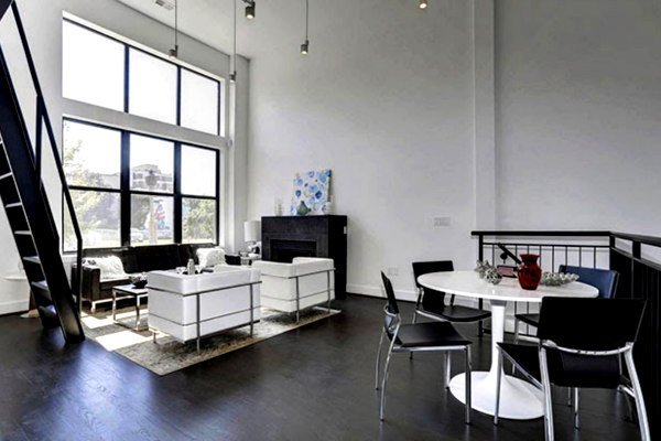 lofts at 1111 w 