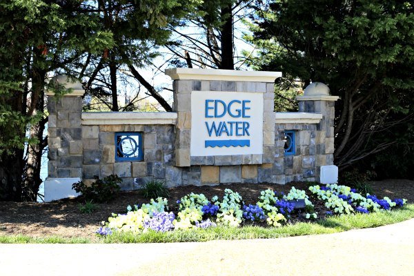 Edge Water Reston Town Center Real Estate