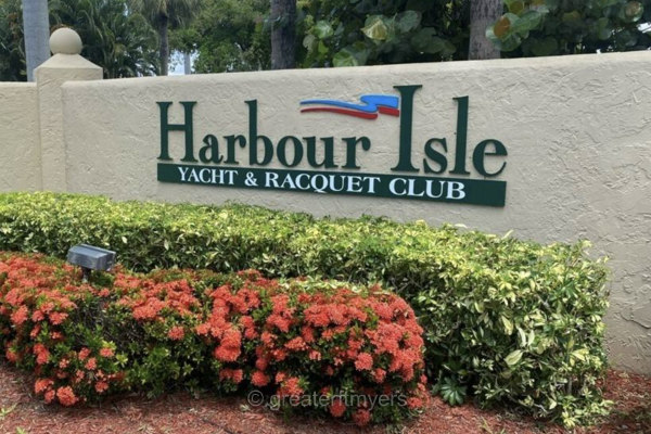 harbour isle yacht & racquet club