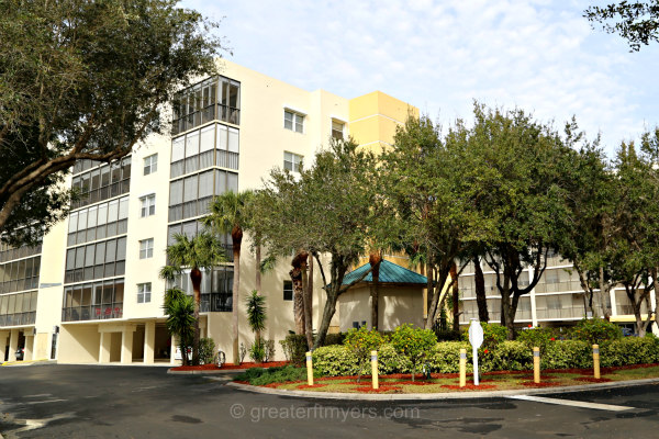 hibiscus pointe fort myers beach