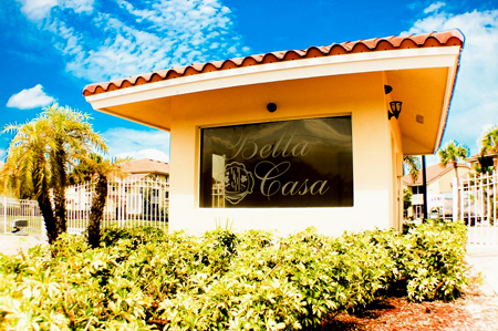 bella_casa_gate