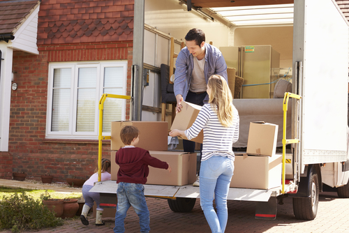 Expert Tips on How to Move and Relocate with Children