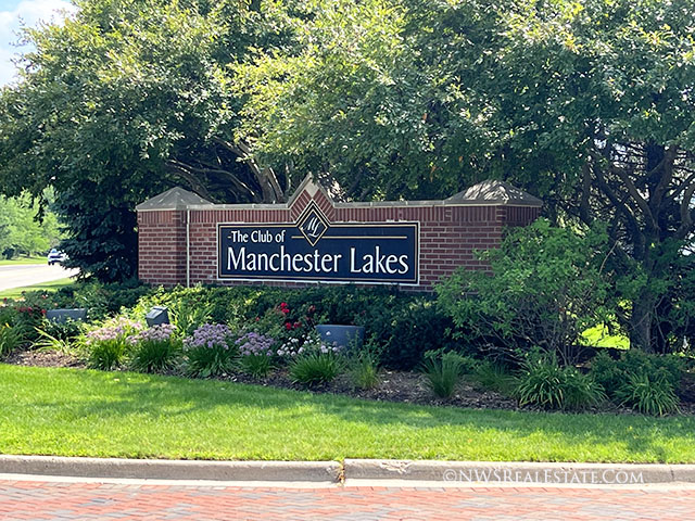 homes in manchester lakes Club algonquin il