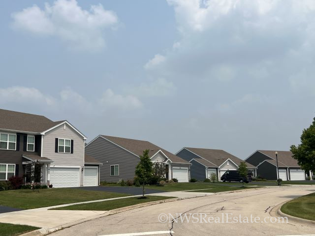 Oaks of Irish Prairie subdivision in McHenry, IL