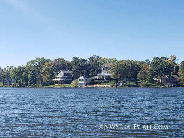 Chain_O_Lakes/channel-lake-waterfront-real-estate