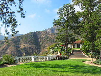 Serra Retreat Homes for Sale in Malibu California 