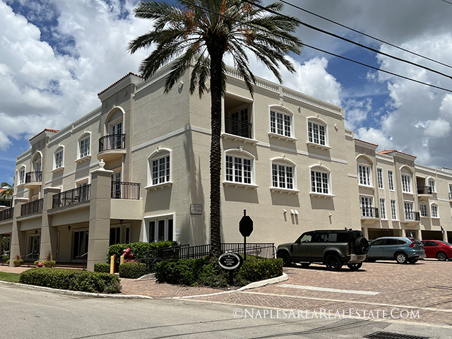 colonnade-600-5th-ave-s-olde-naples-fl-condos-for-sale-p.