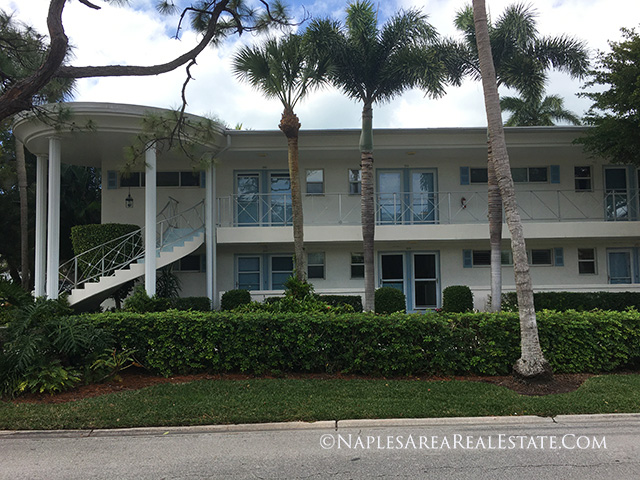 Condos For Sale In Olde Naples