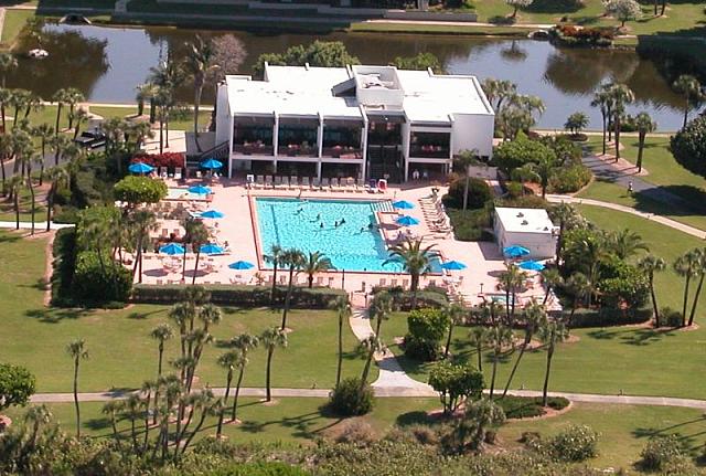 Beachplace Condo Swimming Pool and Clubhouse Longboat Key
