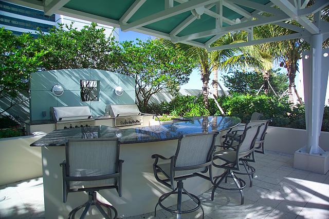 Outdoor grill
