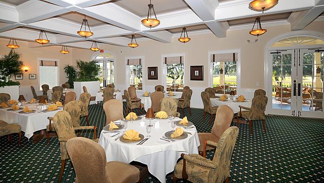 Dining Room in Founders Club