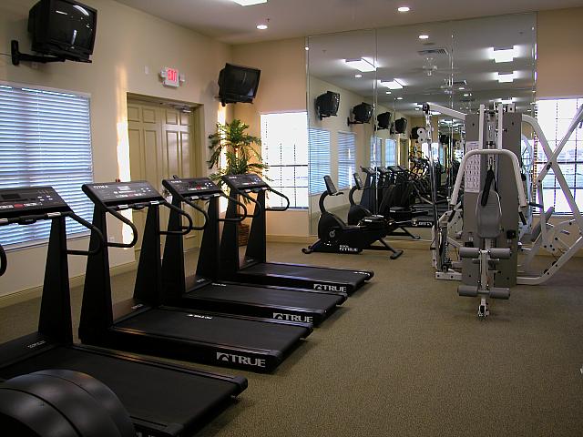 Fitness Room - Lakeridge Falls