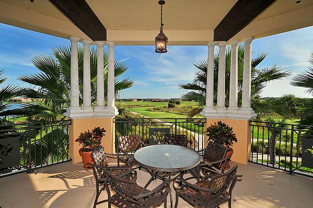 Sarasota golf homes and condos